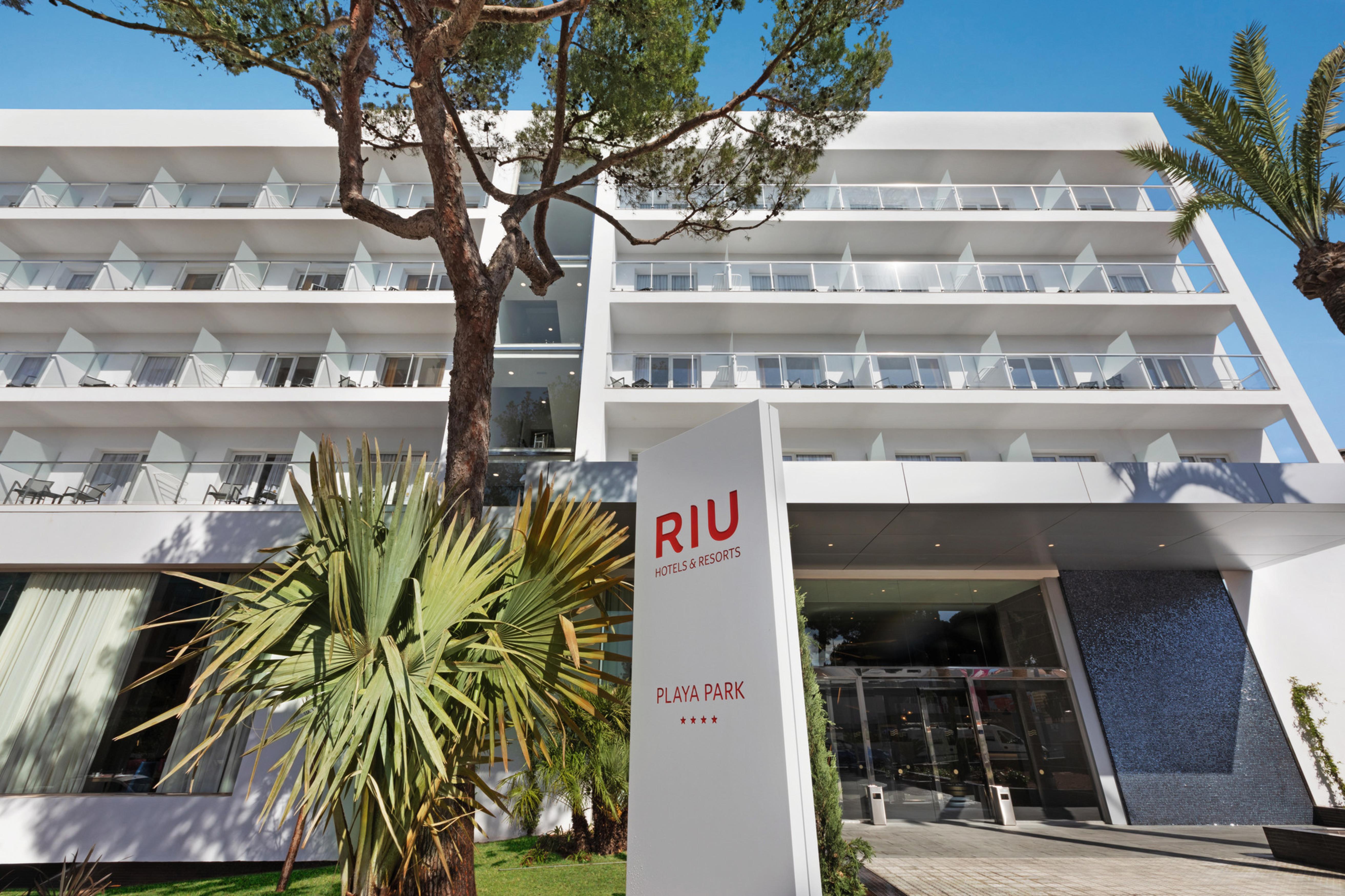 Riu Playa Park Hotell 3*